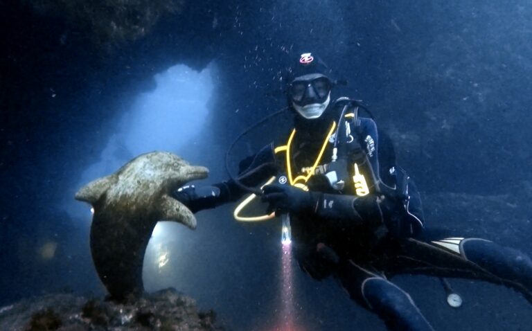 Stage de mer à l&rsquo;Estartit - Estartit La grotte au dauphin